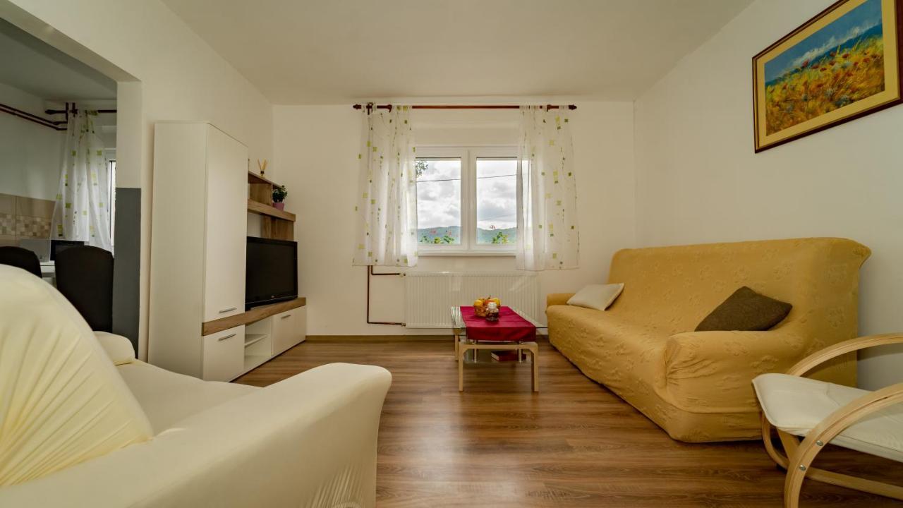Apartman Gradina Gomirje Exterior foto